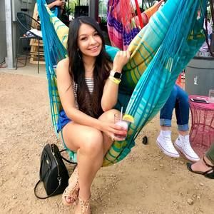 Meet your Posher, Jasmine